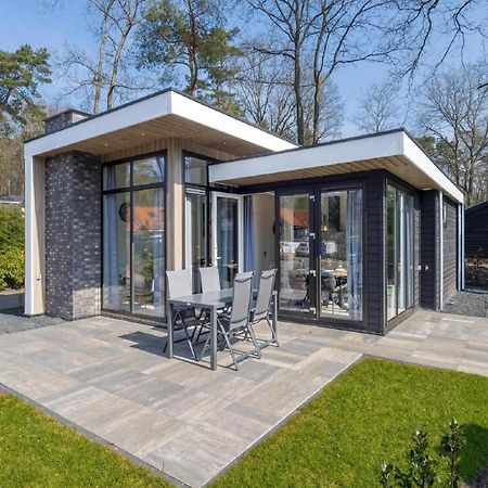 Modern House With Dishwasher In A Nature Reserve Hoenderloo Exteriör bild